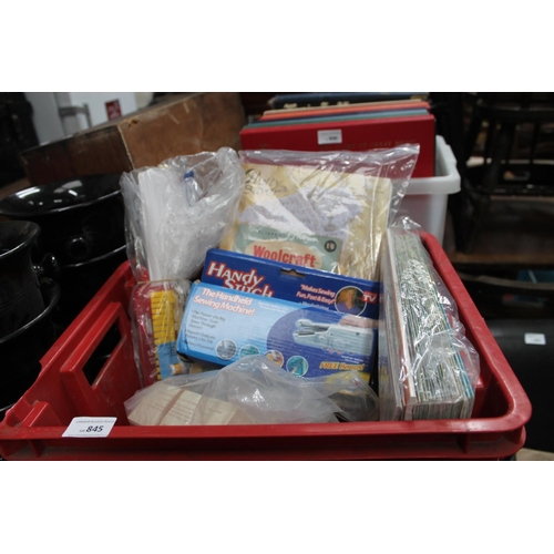 845 - BOX OF ASSORTED KNITTING ITEMS