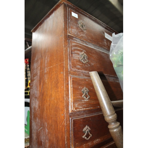 895 - 6 DRAWER OAK CHEST OF DRAWERS