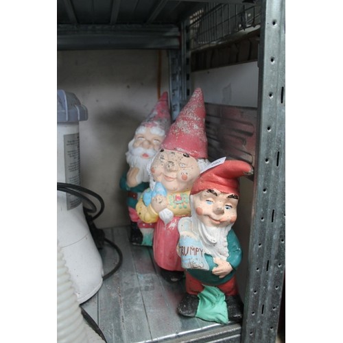 80 - 3 X GARDEN GNOMES