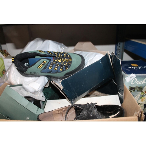 383 - LARGE BOX OF SHOES AND BOOTS