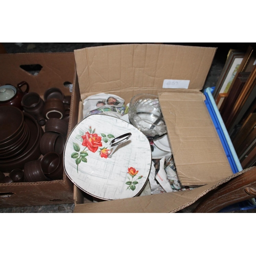 801 - LARGE BOX OF MIXED CHINA PLATES ETC