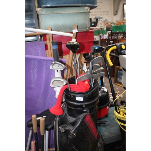 252 - BAG OF GOLF CLUBS INCLUDING PING