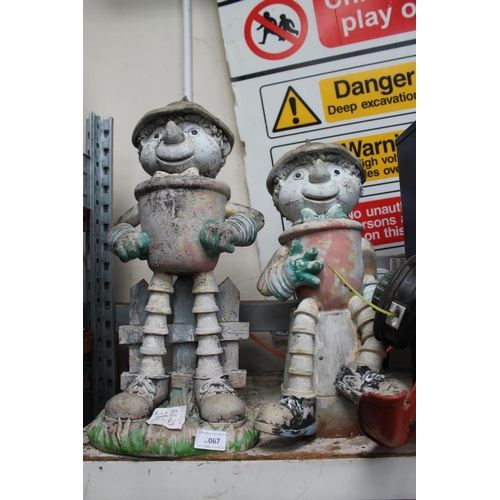 67 - BILL AND BEN RESIN GARDEN FIGURES