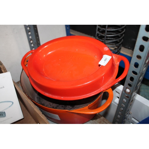 497 - ORANGE AND RED CAST IRON COOKPOT