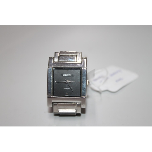 586 - GUCCI WATCH (NEW BATTERY)