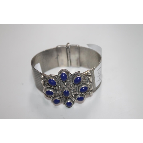 588 - WHITE METAL BRACELET WITH BLUE STONES