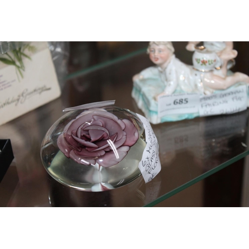 686 - 7 X MURANO GLASS SWEETS AND FLORAL PAPERWEIGHTS