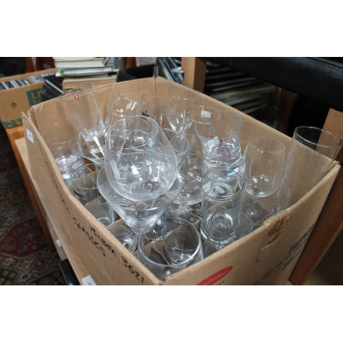 699 - 18 X HIGH BALL GLASSES