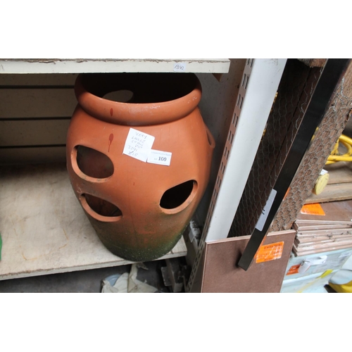 100 - LARGE STRAWBERRY POT