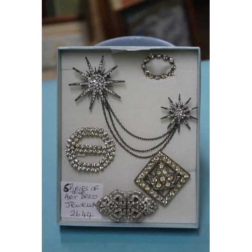 401 - 5 X PIECES OF TRUE ART DECO JEWELLERY