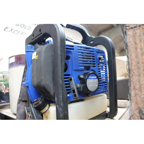 93 - HYUNDAI HY860 60CC BACK PACK GARDEN BLOWER