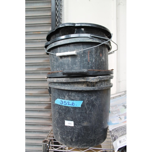 11 - 6 X PLASTIC BLACK BUCKETS