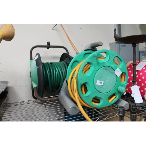 14 - 2 X GARDEN HOSE ON REELS