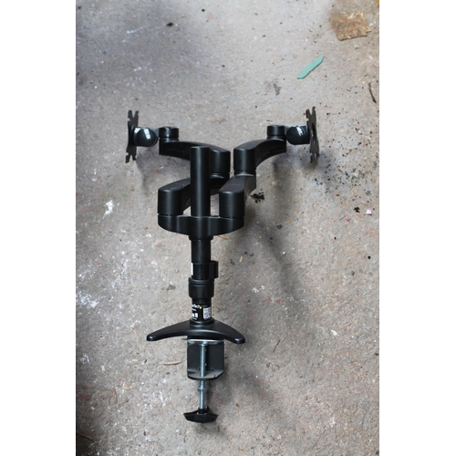 18 - TWIN PC/MONITOR ARM