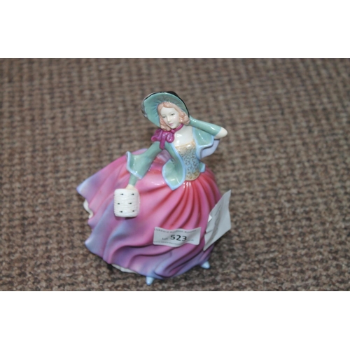 523 - ROYAL DOULTON PRETTY LADIES AUTUMN BREEZE FIGURINE