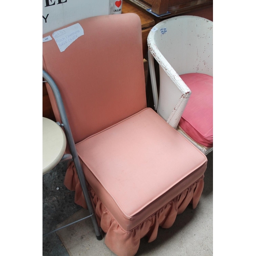 747 - PEACH DRESSING TABLE CHAIR