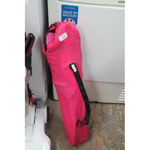 857 - FOLDING CHILDS PINK PIG CHAIR IN CARRY BAG