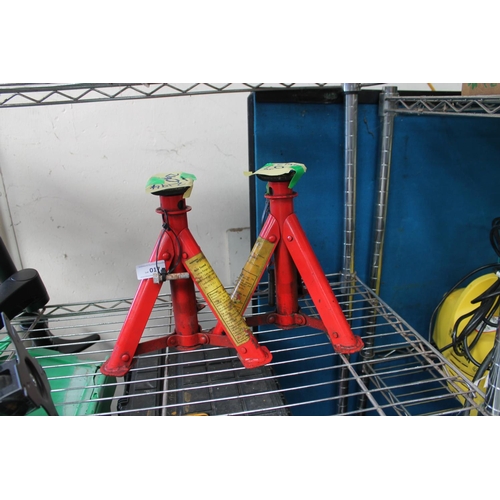 17 - PAIR OF AXLE STANDS