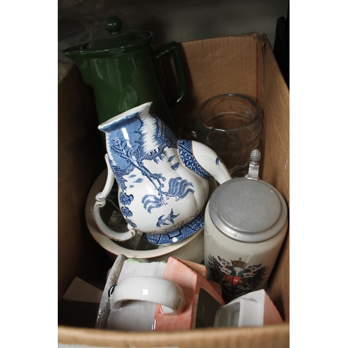 263 - BOX OF MIXED COLLECTABLE CERAMICS (BEER MUGS, TEAPOTS, COFFEE POTS ETC)