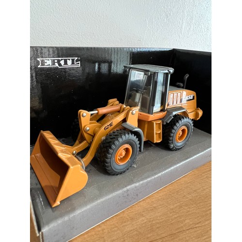 2 - ERTL CASE CONSTRUCTION 621E WHEEL LOADER,
DIE CAST, 1:50,
BOXED, GREAT CONDITION