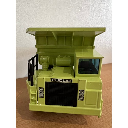 14 - JOAL HITACHI EH 650 QUARRY DUMPTRUCK, REF:248,
LIME GREEN,
DIE CAST, 1:50,
BOXED, GREAT CONDITION