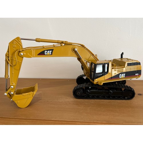 9 - NORSCOT CAT 365B L EXCAVATOR 55058,
DIE CAST, 1:50,
BOXED, GREAT CONDITION