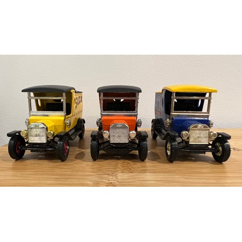 29 - 3 X MATCHBOX MODELS OF YESTERYEAR,
1912 FORD MODEL T, 
ADVERTISING HOOVER / SUZE / ROSELLA TOMATO SA... 