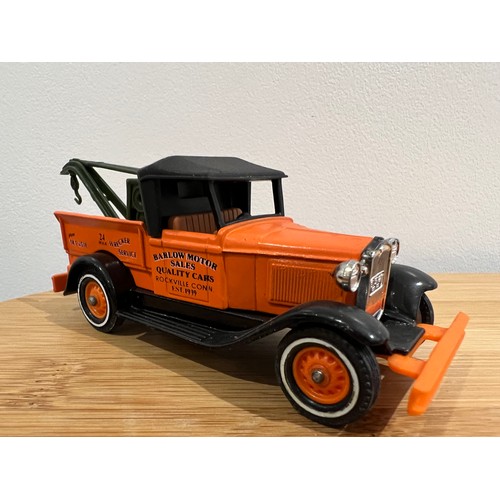 26 - 4 X MATCHBOX MODELS OF YESTERYEAR,
2 X Y30 1920 MODEL AC MAC (1:60)
ADVERTISING ARCTIC ICE CREAM CO ... 