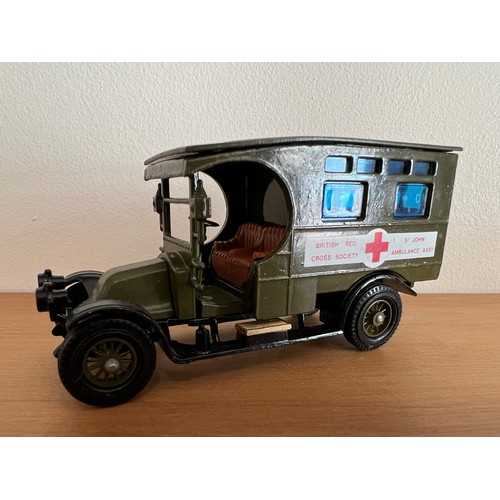 25 - 2 X MATCHBOX MODELS OF YESTERYEAR,
1 X Y-25 1910 RENAULT AMBULANCE (BRITISH RED CROSS, ST JOHNS AMBU... 