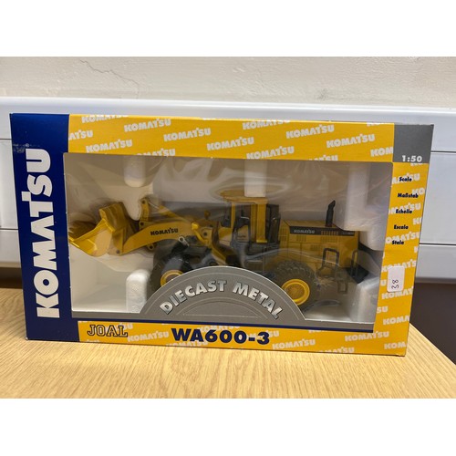 38 - KOMATSU WA600-3 WHEEL LOADER, REF:289, DIE CAST, 1:50, BOXED, GREAT CONDITION