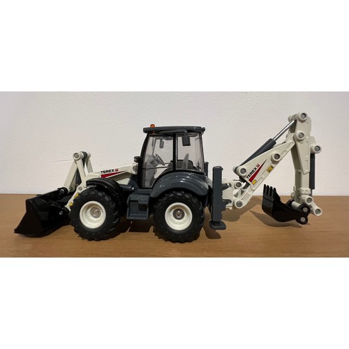 39 - SIKU BACK HOE LOADER, REF:3531, DIE CAST, 1:50, BOXED, GREAT CONDITION