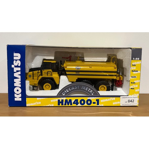 42 - KOMATSU HM400-1 WATER TANKER, REF:40061, DIE CAST, 1:50, BOXED, GTEAT CONDITION