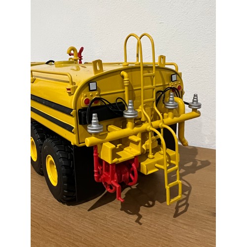 42 - KOMATSU HM400-1 WATER TANKER, REF:40061, DIE CAST, 1:50, BOXED, GTEAT CONDITION