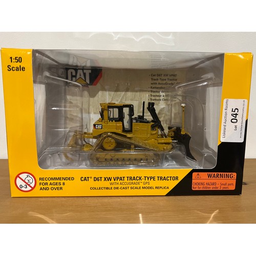 45 - NORSCOT CAT D6T XW VPAT TRACK TYPE TRACTOR WITH ACCUGRADE GPS, REF:55197, DIE CAST, 1:50, BOXED, GRE... 