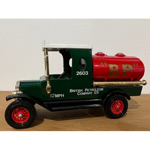 50 - 4 X MATCHBOX MODELS OF YESTERYEAR, 1 X Y-3 1912 MODEL T FORD TANKER (BP) 1:35, 1 X Y-3 1912 MODEL T ... 