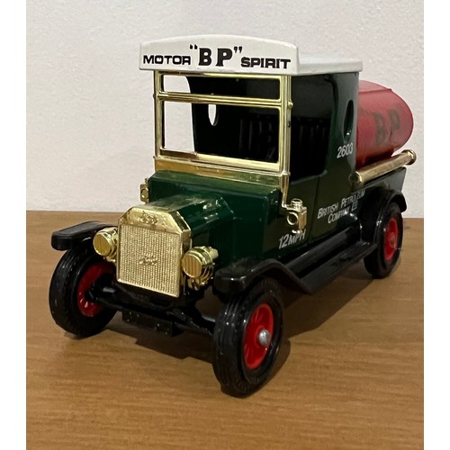 50 - 4 X MATCHBOX MODELS OF YESTERYEAR, 1 X Y-3 1912 MODEL T FORD TANKER (BP) 1:35, 1 X Y-3 1912 MODEL T ... 