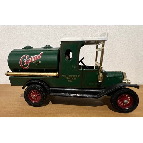 50 - 4 X MATCHBOX MODELS OF YESTERYEAR, 1 X Y-3 1912 MODEL T FORD TANKER (BP) 1:35, 1 X Y-3 1912 MODEL T ... 