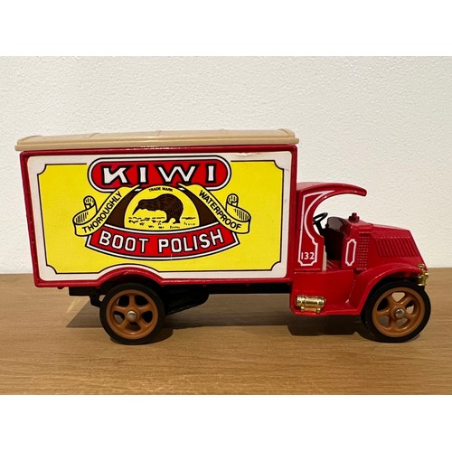 55 - 4 X MATCHBOX MODELS OF YESTERYEAR, 1 X Y-19 1929 MORRIS COWLEY VAN (MICHELIN) 1:39, 1 X Y30 1920 MOD... 