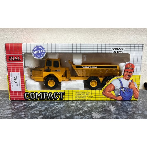 61 - JOAL VOLVO A25, COMPACT ARTICULATED DUMPTRUCK, 1:50, REF:231, DIE CAST, BOXED GREAT CONDITION