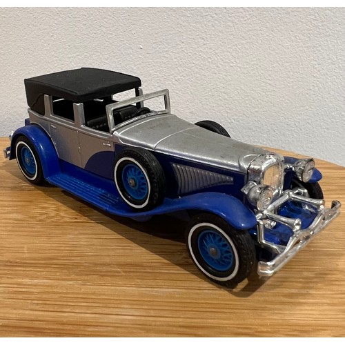 97 - 3 X MATCHBOX MODELS OF YESTERYEAR, 1 X Y4 1930 DUESENBERG MODEL 'J' 1:43, 1 X Y12-C GMC VAN (BAXTERS... 