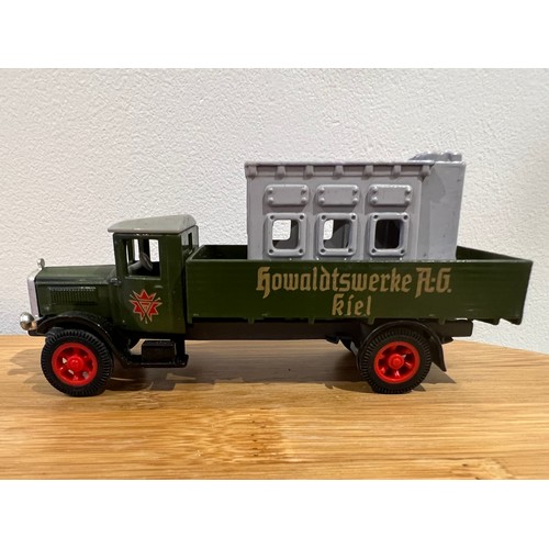 97 - 3 X MATCHBOX MODELS OF YESTERYEAR, 1 X Y4 1930 DUESENBERG MODEL 'J' 1:43, 1 X Y12-C GMC VAN (BAXTERS... 