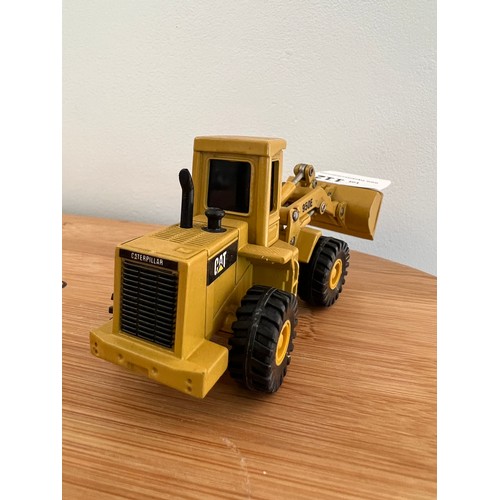 112 - ERTL, CAT 950E ARTICULATED WHEEL LOADER, REF:2418, 1:64, DIE CAST, GOOD CONDITION, NO BOX