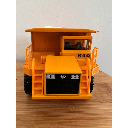 114 - SIKU, O&K K 40, DUMP TRUCK, REF:3425/3427, 1:55, DIE CAST, GOOD CONDITION, NO BOX