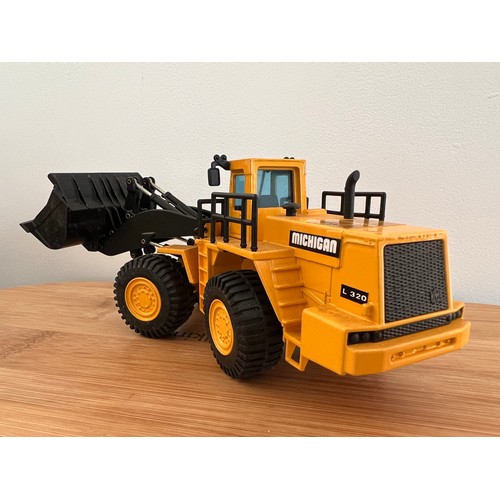 107 - JOAL COMPACT MICHIGAN L320 LOADER, REF:239, 1:50, DIE CAST, BOXED, GREAT CONDITION