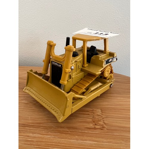 113 - ERTL, CAT D6H BULLDOZER, REF:2416, 1:64, DIE CAST, GOOD CONDITION, NO BOX (HAS BOTH TRACKS ON THE VE... 