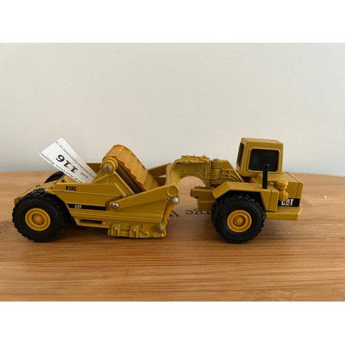 116 - ERTL, CATERPILLAR 613C ELEVATING SCRAPPER/EARTH MOVER, 1:64, DIE CAST, GOOD CONDITION, NO BOX