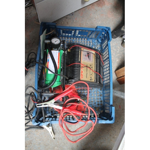 49 - TRAY OF MISC CAR ITEMS INCLUDING CHARGER AND PUMP