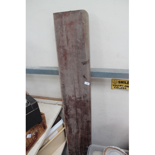 HARDWOOD MAHOGANY PLANK, APPROX 6FT X 8"