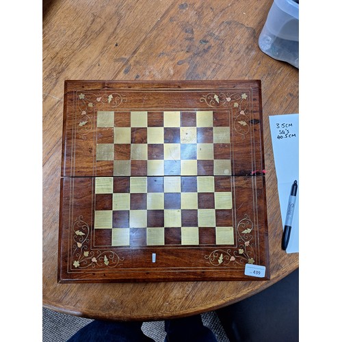 439 - BRASS INLAID POLISHED CHESS/BACKGAMMON BOARD (INLAY COMPLETE/GOOD CONDITION)