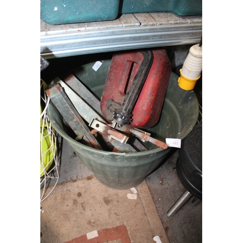121 - LARGE GARDEN POT AND METAL FUEL CAN ETC